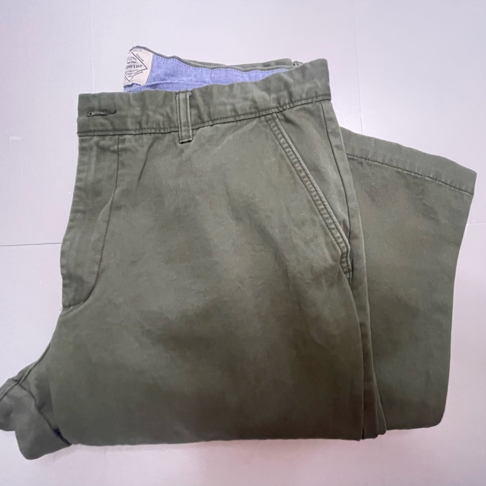 St. John’s Bay olive green chinos 34x30